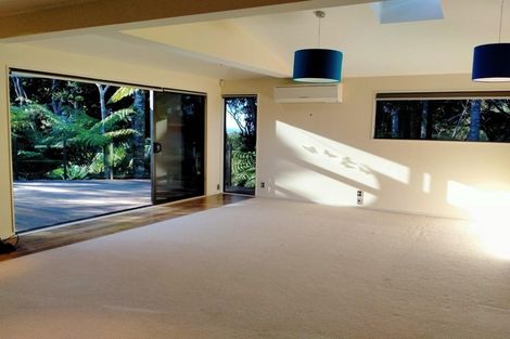 Photo of property in 154 Carter Road, Oratia, Auckland, 0604