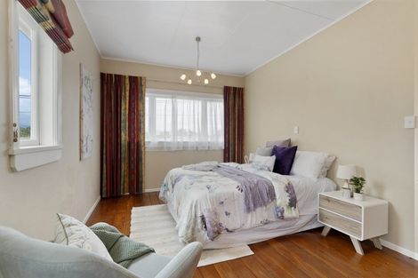 Photo of property in 48 Toi Street, Otaki Beach, Otaki, 5512
