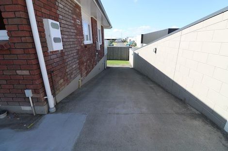 Photo of property in 122a Puhinui Road, Papatoetoe, Auckland, 2104