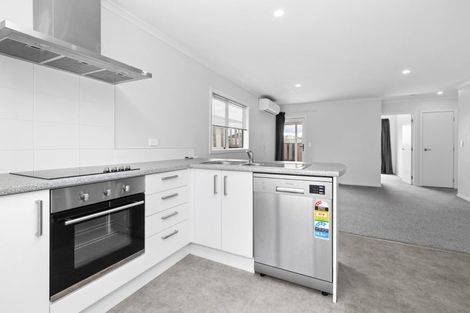 Photo of property in 2 Lilac Street, Melville, Hamilton, 3206