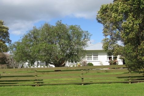 Photo of property in 63 Gorge Road, Maungaturoto, 0520