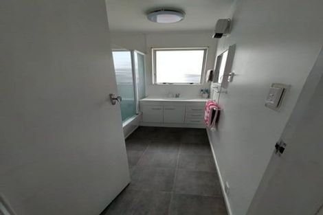 Photo of property in 16 Meeanee Quay, Westshore, Napier, 4110