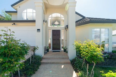 Photo of property in 2 Derry Hill, Churton Park, Wellington, 6037