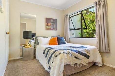 Photo of property in 1/71 Oaktree Avenue, Browns Bay, Auckland, 0630