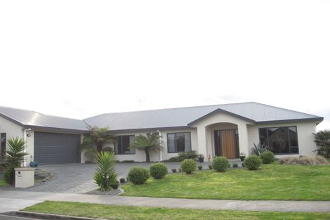 Photo of property in 3 Guildford Place, Rototuna North, Hamilton, 3210