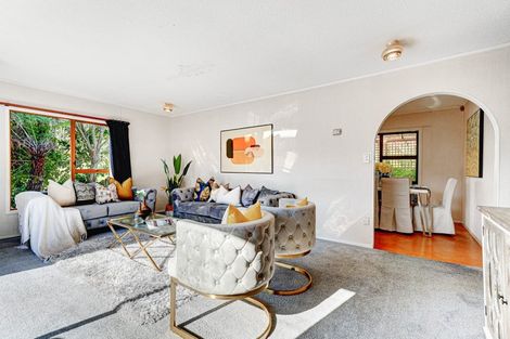 Photo of property in 18 Wisteria Way, Mairangi Bay, Auckland, 0630