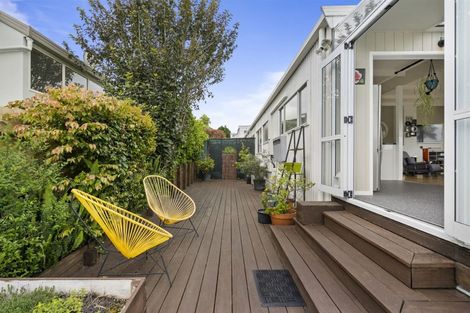 Photo of property in 1/18 Bevyn Street, Castor Bay, Auckland, 0620