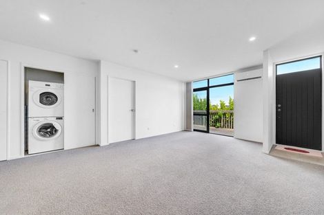 Photo of property in 9 Tarapuke Lane, Papakura, 2110