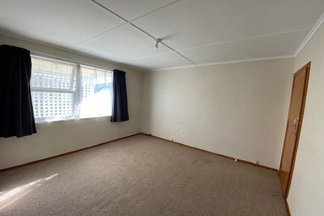 Photo of property in 2/502 Saint Aubyn, Hastings, 4122