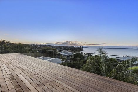 Photo of property in 4 Rangitoto View Road, Cockle Bay, Auckland, 2014