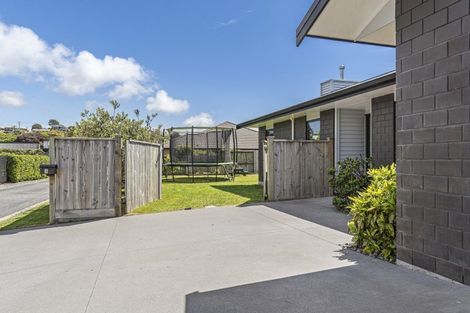 Photo of property in 6 Terli Way, Glen Avon, New Plymouth, 4312