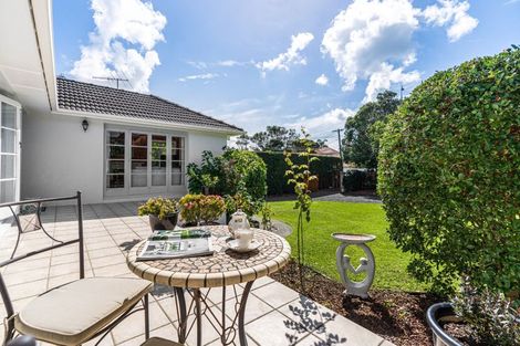 Photo of property in 291 Lake Road, Hauraki, Auckland, 0622