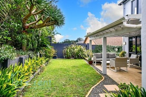 Photo of property in 62 Mt Lebanon Crescent, The Gardens, Auckland, 2105
