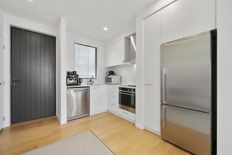 Photo of property in 4/52 High Street, Island Bay, Wellington, 6023