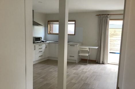 Photo of property in 8a Powell Street, Avondale, Auckland, 1026