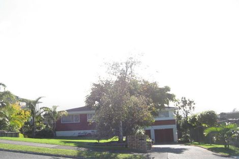Photo of property in 3 Copperfield Terrace, Mellons Bay, Auckland, 2014
