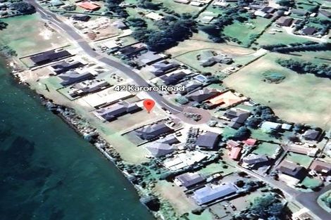 Photo of property in 42 Karoro Road, One Tree Point, 0118