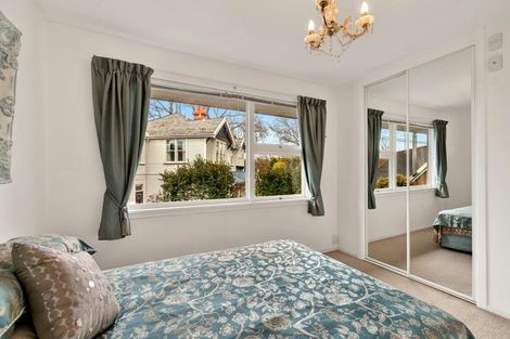 Photo of property in 2/2a Medbury Terrace, Fendalton, Christchurch, 8041