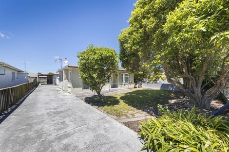 Photo of property in 142 College Street, Awapuni, Palmerston North, 4412
