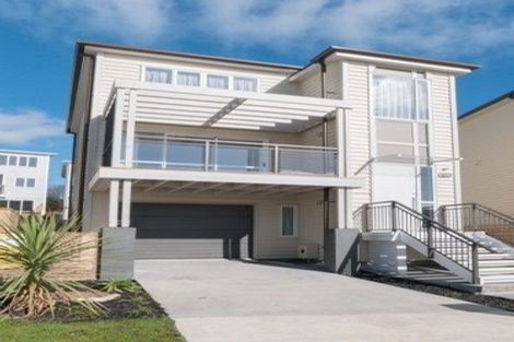 Photo of property in 22 Fernly Rise, Flat Bush, Auckland, 2019