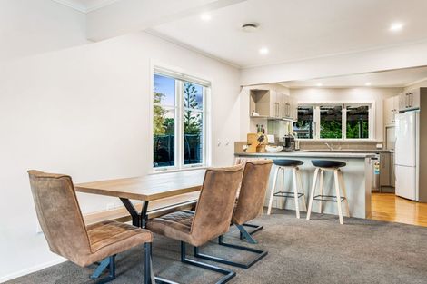 Photo of property in 15 Divich Avenue, Te Atatu South, Auckland, 0610