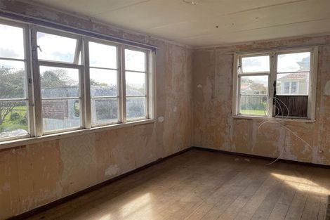 Photo of property in 29 Wilson Street, Waverley, 4510