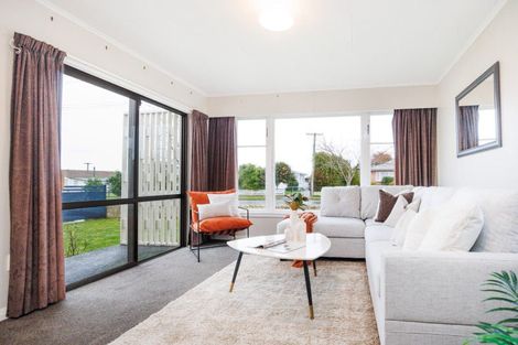 Photo of property in 12 Mersey Street, Rongotea, 4476