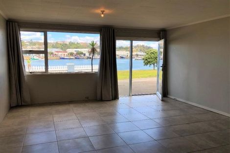 Photo of property in 2/1 Charles Street, Westshore, Napier, 4110