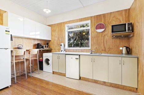 Photo of property in 77 Wright Street, Mount Cook, Wellington, 6021