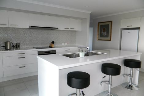 Photo of property in 14 Greenway Drive, Kerikeri, 0230