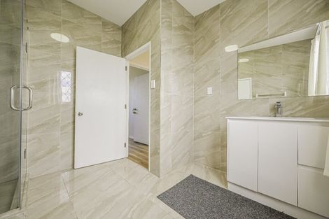 Photo of property in 98 Wallace Road, Papatoetoe, Auckland, 2025