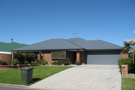 Photo of property in 2 Pearce Place, Kaiapoi, 7630