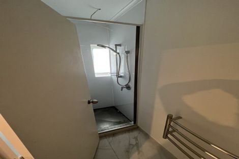 Photo of property in 6 Brighton Terrace, Murrays Bay, Auckland, 0630