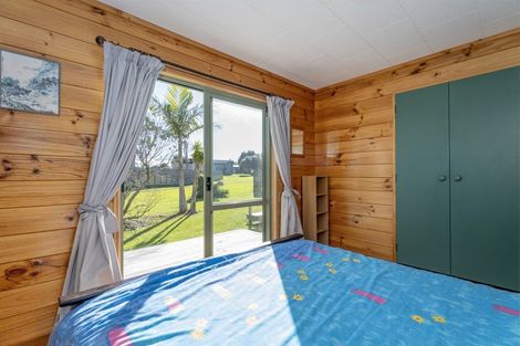 Photo of property in 528 Matarangi Drive, Matarangi, Whitianga, 3592