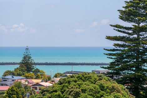 Photo of property in 403 Devon Street West, Lynmouth, New Plymouth, 4310