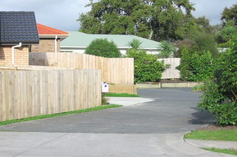Photo of property in 7a Woodbank Drive, Glen Eden, Auckland, 0602