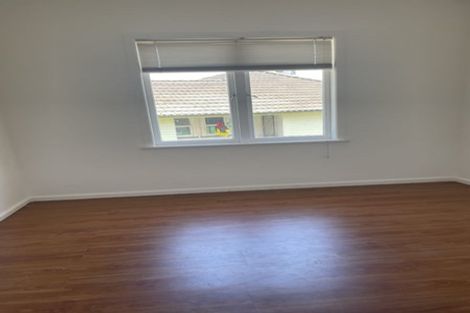 Photo of property in 7 Springbank Lane, Te Atatu Peninsula, Auckland, 0610