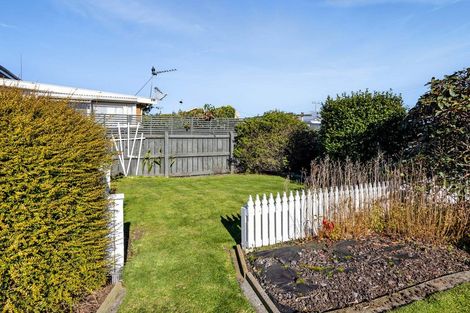 Photo of property in 25 Victoria Street, Hawera, 4610