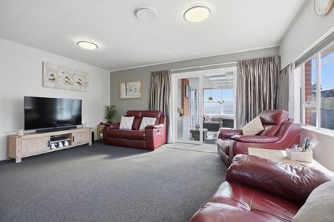 Photo of property in 13 Durham Avenue, Welbourn, New Plymouth, 4312