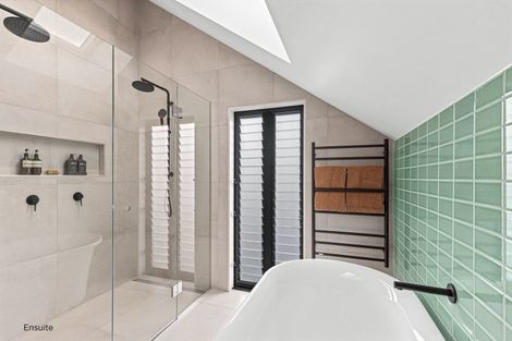 Photo of property in 17 Patiki Place, Omaha, 0986