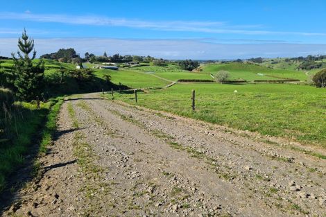 Photo of property in 801 Mangorei Road, Mangorei, New Plymouth, 4371