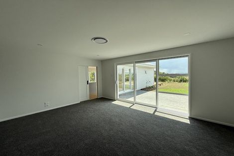 Photo of property in 5 Johnson Place, Stillwater, Silverdale, 0993