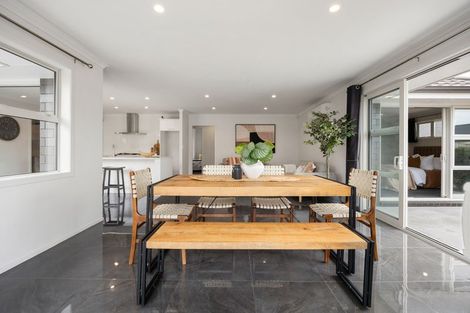 Photo of property in 9 Magellan Rise, Flagstaff, Hamilton, 3210