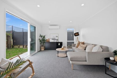 Photo of property in 32 Glenbervie Drive, Glenbervie, 0173