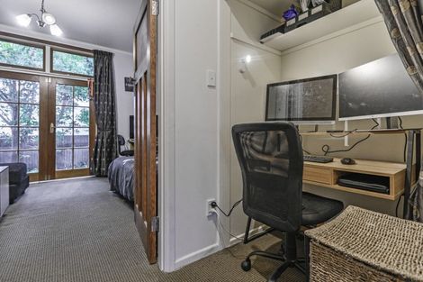 Photo of property in 104 Duchess Crescent, Mayfair, Hastings, 4122