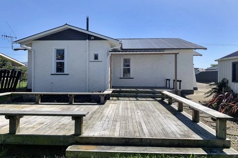 Photo of property in 38 Burns Street, Dannevirke, 4930