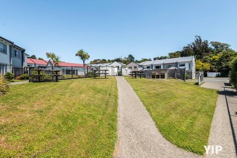 Photo of property in Monterey Apartments, 5/232 Middleton Road, Glenside, Wellington, 6037