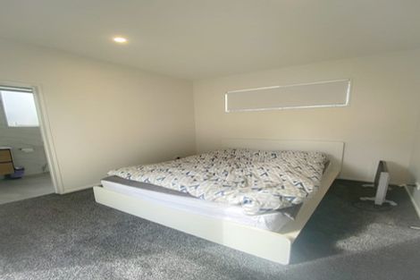 Photo of property in 102 Bellbird Street, Papakura, 2110