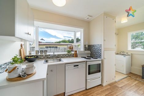 Photo of property in 145a Stokes Valley Road, Stokes Valley, Lower Hutt, 5019