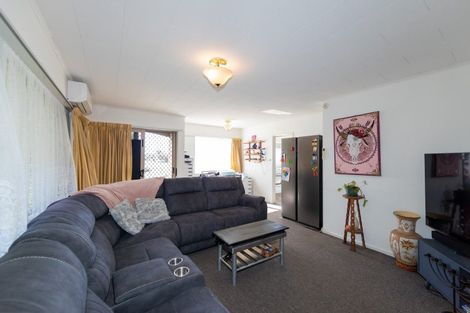 Photo of property in 1/15 Gebbie Road, Taradale, Napier, 4112